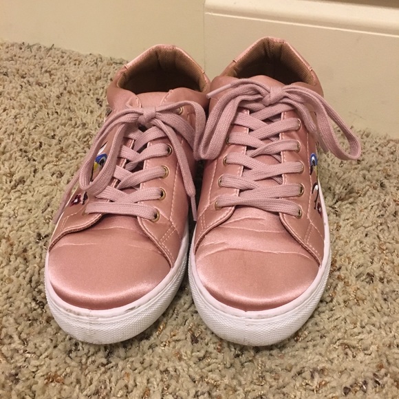 Qupid Shoes - Pink Embroidered Sneakers